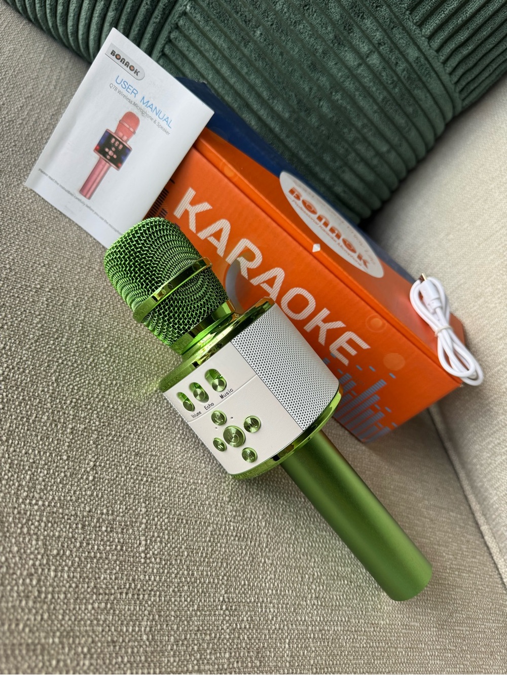 BONAOK Q78 Wireless Bluetooth Karaoke Microphone Speaker Green NEW